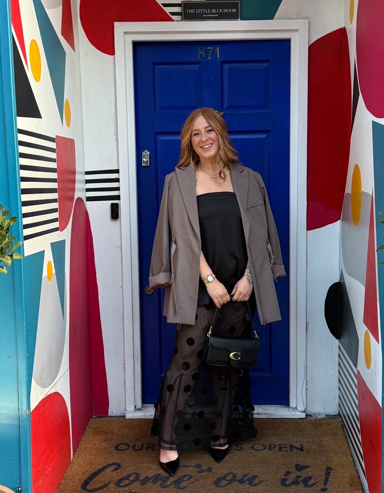 PLT fit linked here! 
Wearing a 12 in the top 
Wearing a 10 in the blazer 
Wearing a 14 in the skirt 
