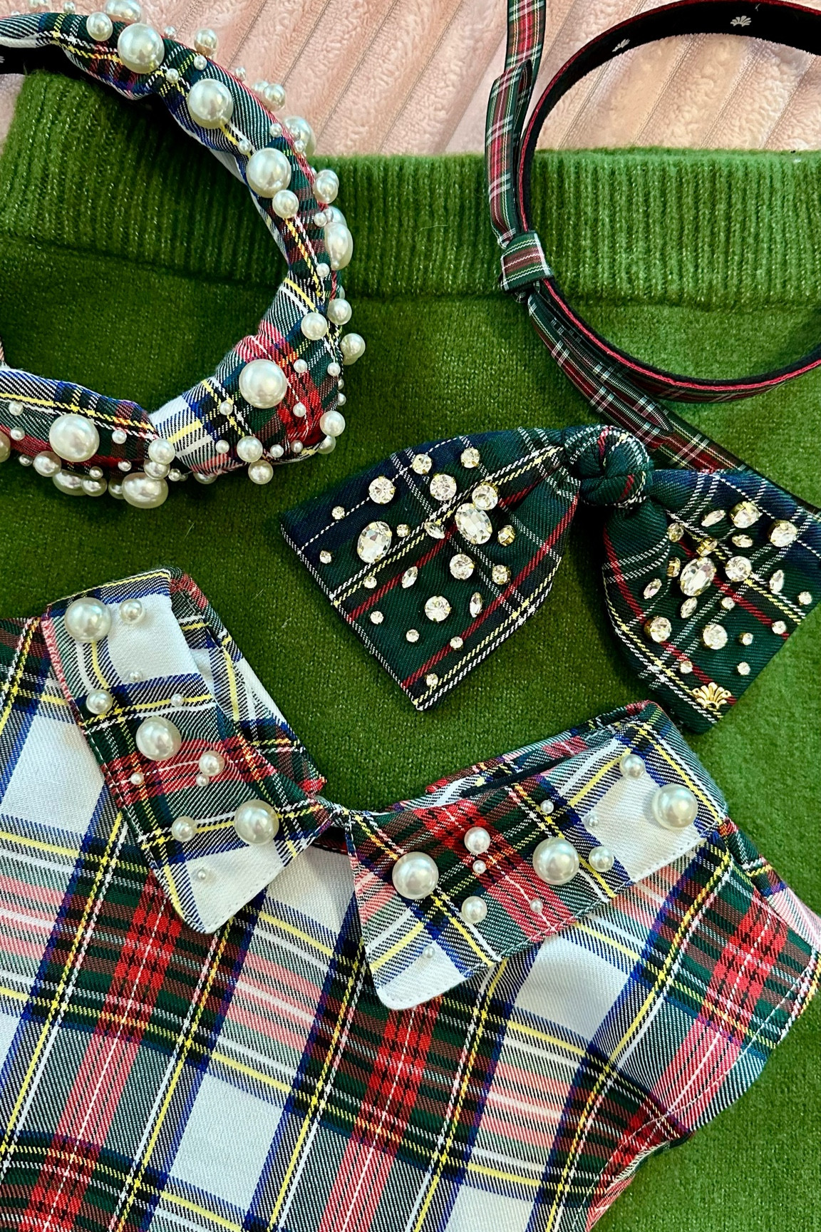 Holiday Accessories 

#LTKSeasonal #LTKHoliday #LTKParties
