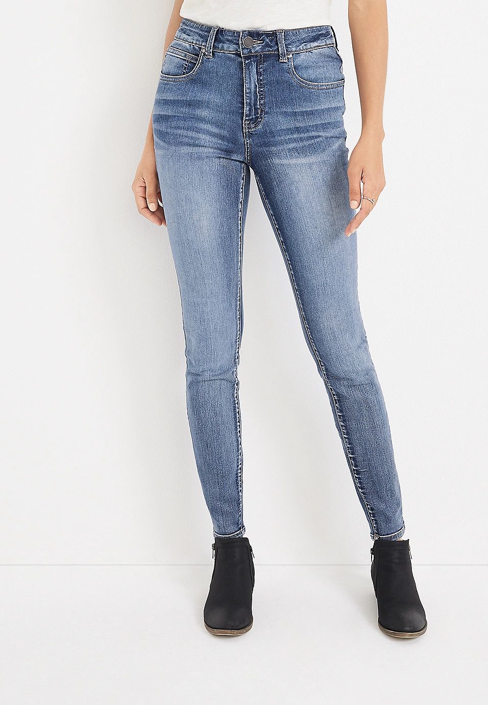 m jeans by maurices™ Everflex™ Super Skinny High Rise Stretch Jean | Maurices