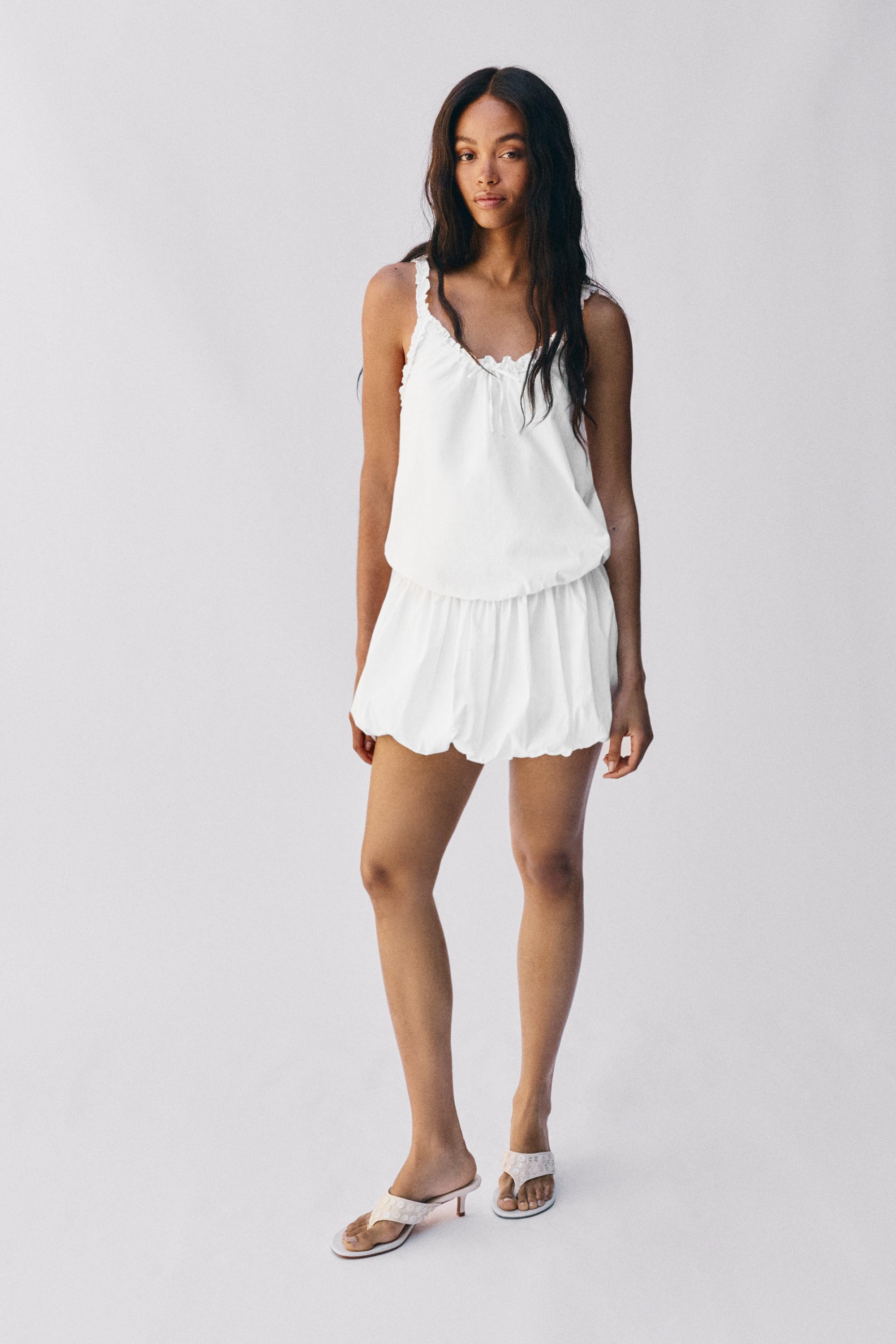 White short balloon dress | Pull&Bear United Kingdom | PULL and BEAR UK