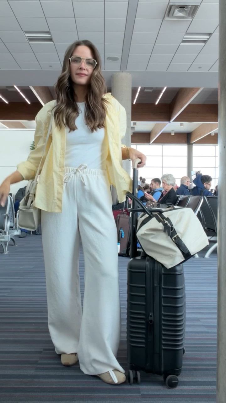 TRAVEL OUTFIT INSPO ✨✈️
My fav pants are on sale now

#LTKootd #LTKdayinmylife #LTKgrwm