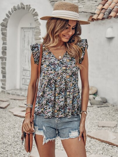 Ditsy Floral Flutter Sleeve Blouse | SHEIN