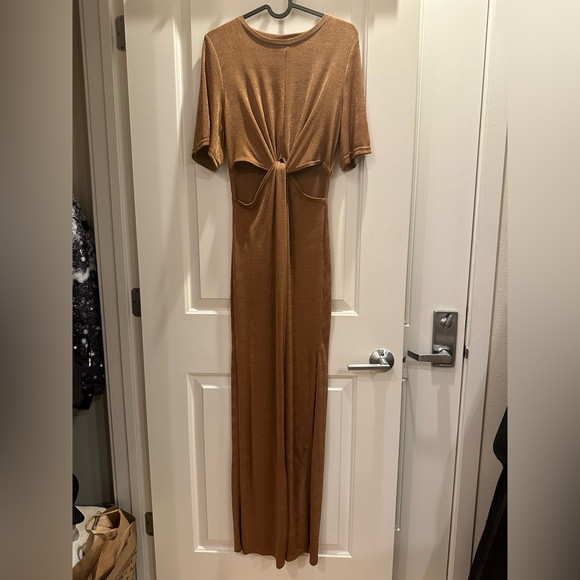 Topshop slinky jersey cut out twist maxi dress in mocha | Poshmark