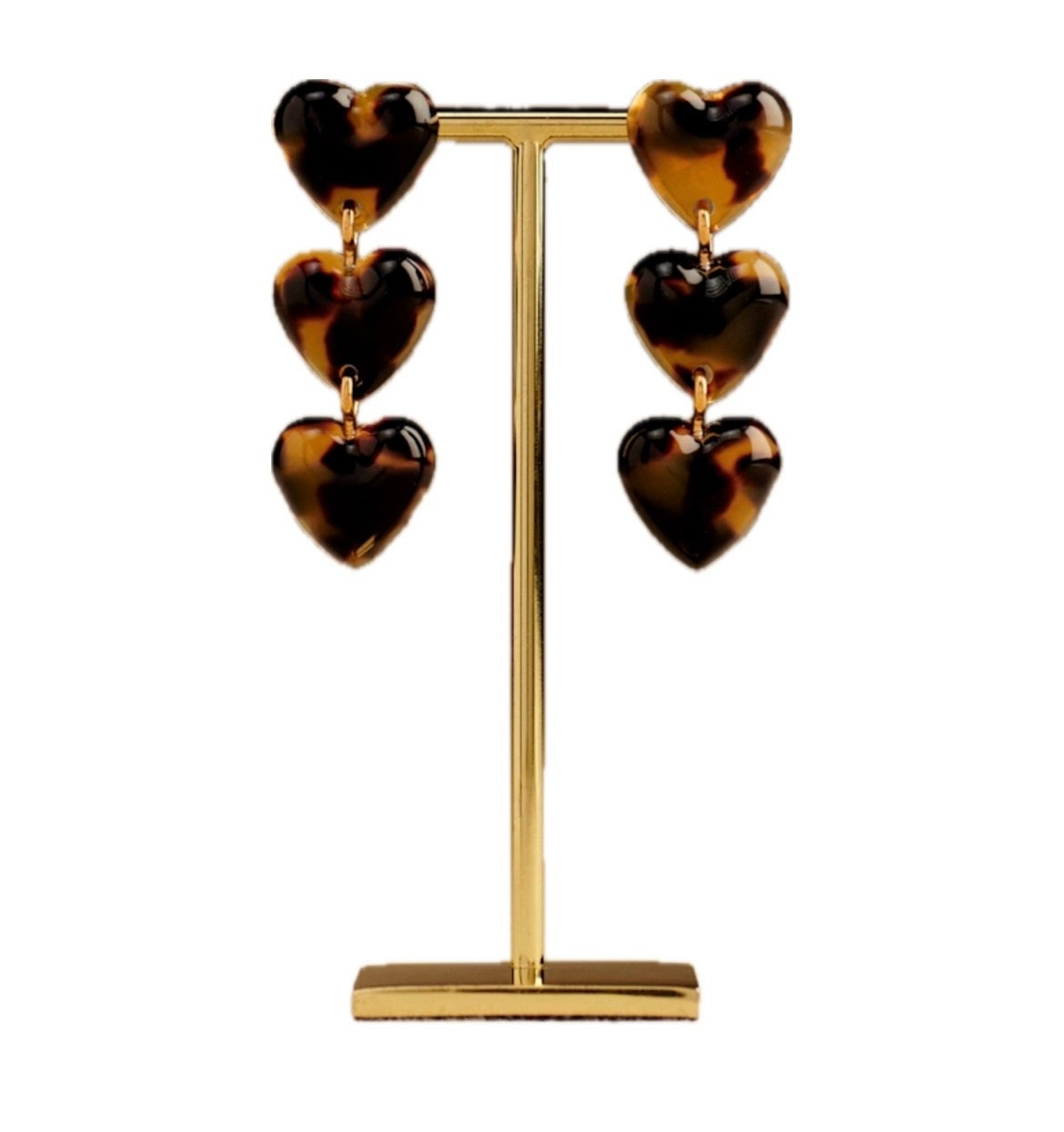 Classic 🤍
… I love this simple and classic style. Hearty tort shell earring from a retailer I love!



#LTKFindsUnder100 #LTKSeasonal