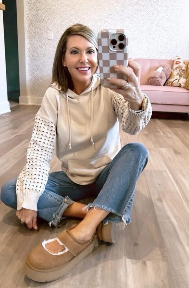 Good morning! Happy Sunday! My hoodie sweatshirt is under $8! It was a top seller on my page last week! Grab it before it’s gone!

#LTKgrwm #LTKSaleAlert #LTKSeasonal