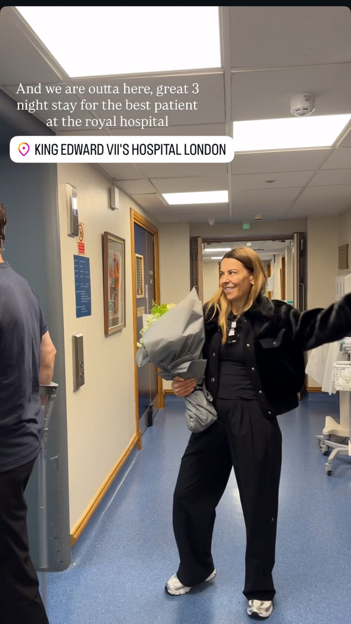 Jacket from Faz Label - I wear it all winter, it’s now on sale. 

Pants in XS 
Tshirt in Small
Sneakers if in between sizes , size downs 