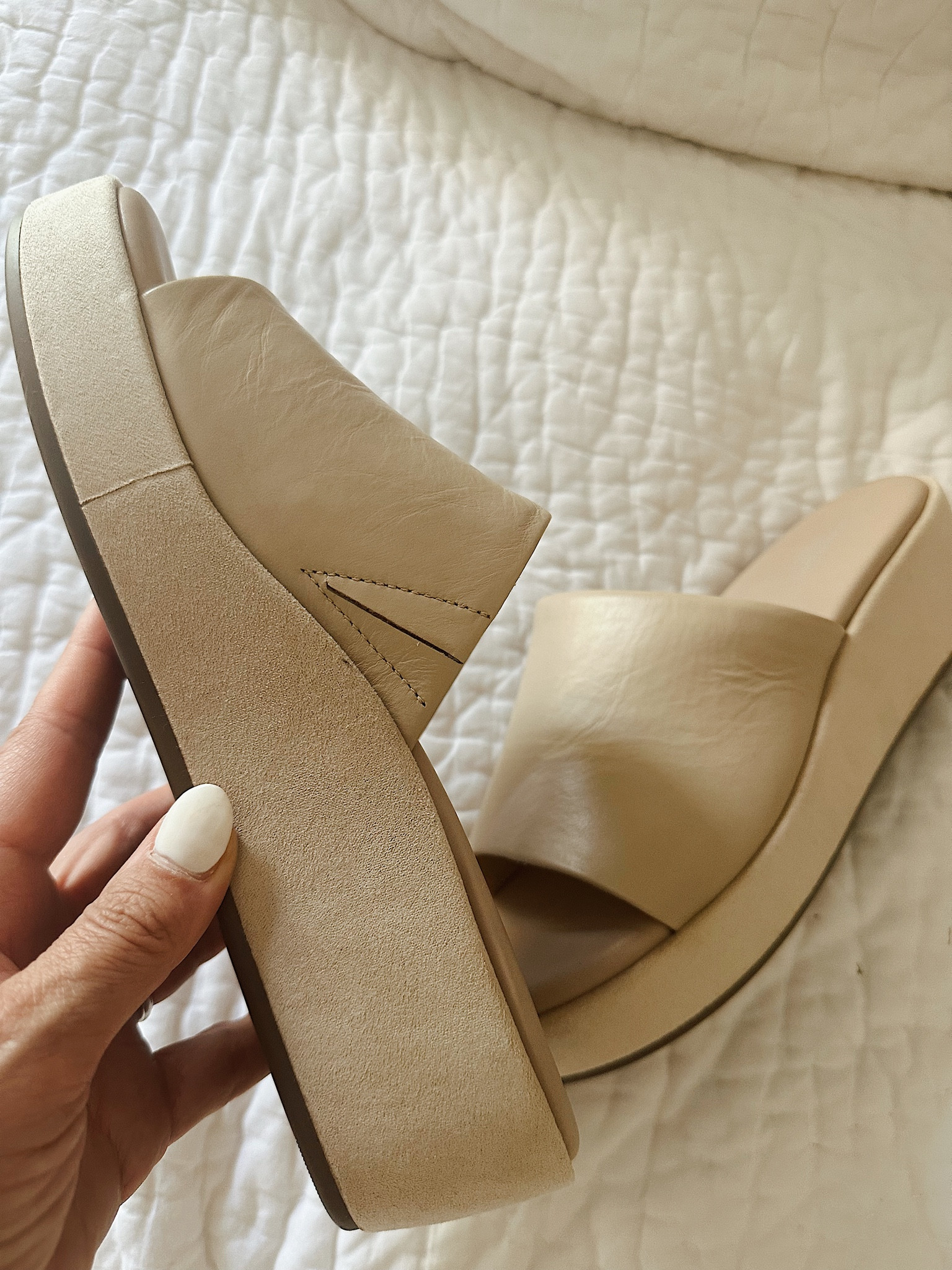 Loving these new nude wedges from Amazon! // Amazon fashion // Amazon find // Amazon must have

#LTKSeasonal #LTKunder50 #LTKstyletip