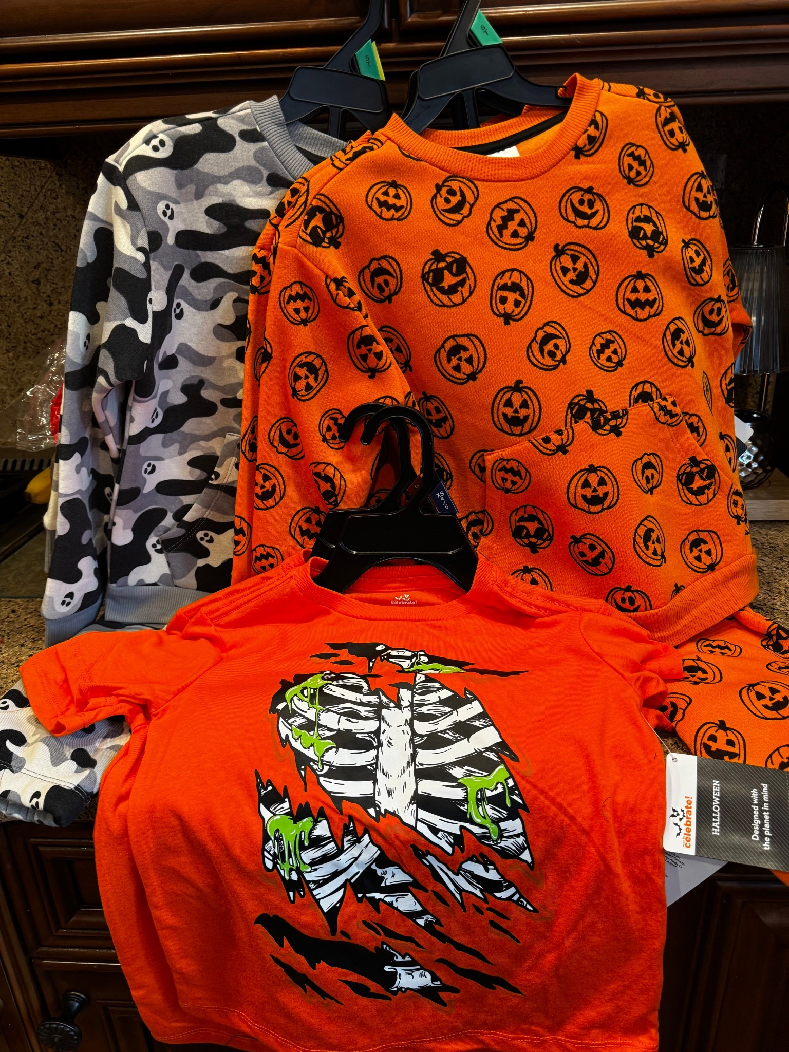 Walmart Halloween Kids Haul

#LTKSeasonal #LTKKids #LTKFamily