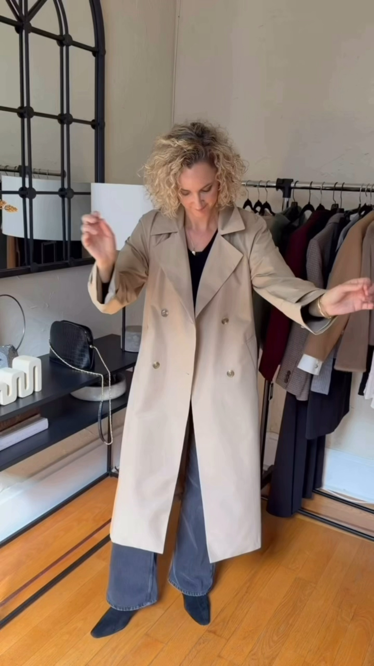 Short or long - the right trench always finishes the look.

Your jacket should always complement your pants, not compete. It’s all about proportions.

Bisous,
Lili 

 #LTKSeasonal #LTKBeauty #LTKWorkwear