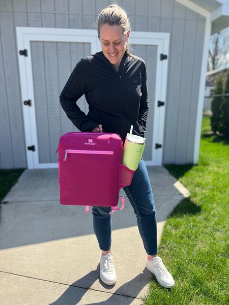 #ad Obsessed with these
brand new coolers from
@Stanley_brand! 100%
recycled polyester with an
easy carry handle and 4 vibrant colors! Perfect for hiking, picnics, sports
tournaments and so much
more! #StanleyPartner

#LTKfitness #LTKActive #LTKGiftGuide