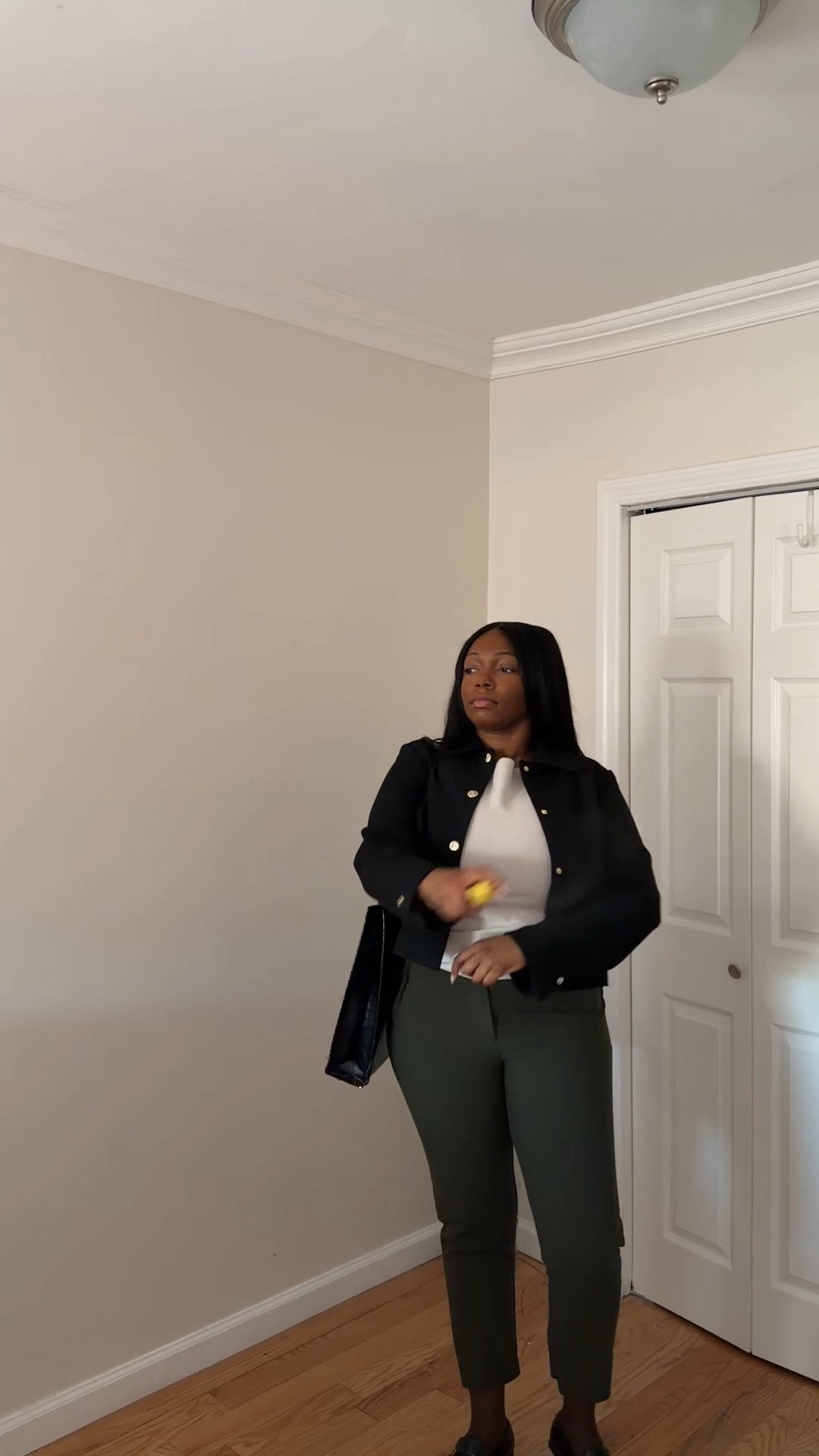 living in nyc #dayinmylife #officeoutfit #outfitinspo #corporatetiktok #corporatebaddie #fashionistas #fallfashion #corporateoutfit #corporategirlies #cuteworkoutfit #fallfashion #essentials