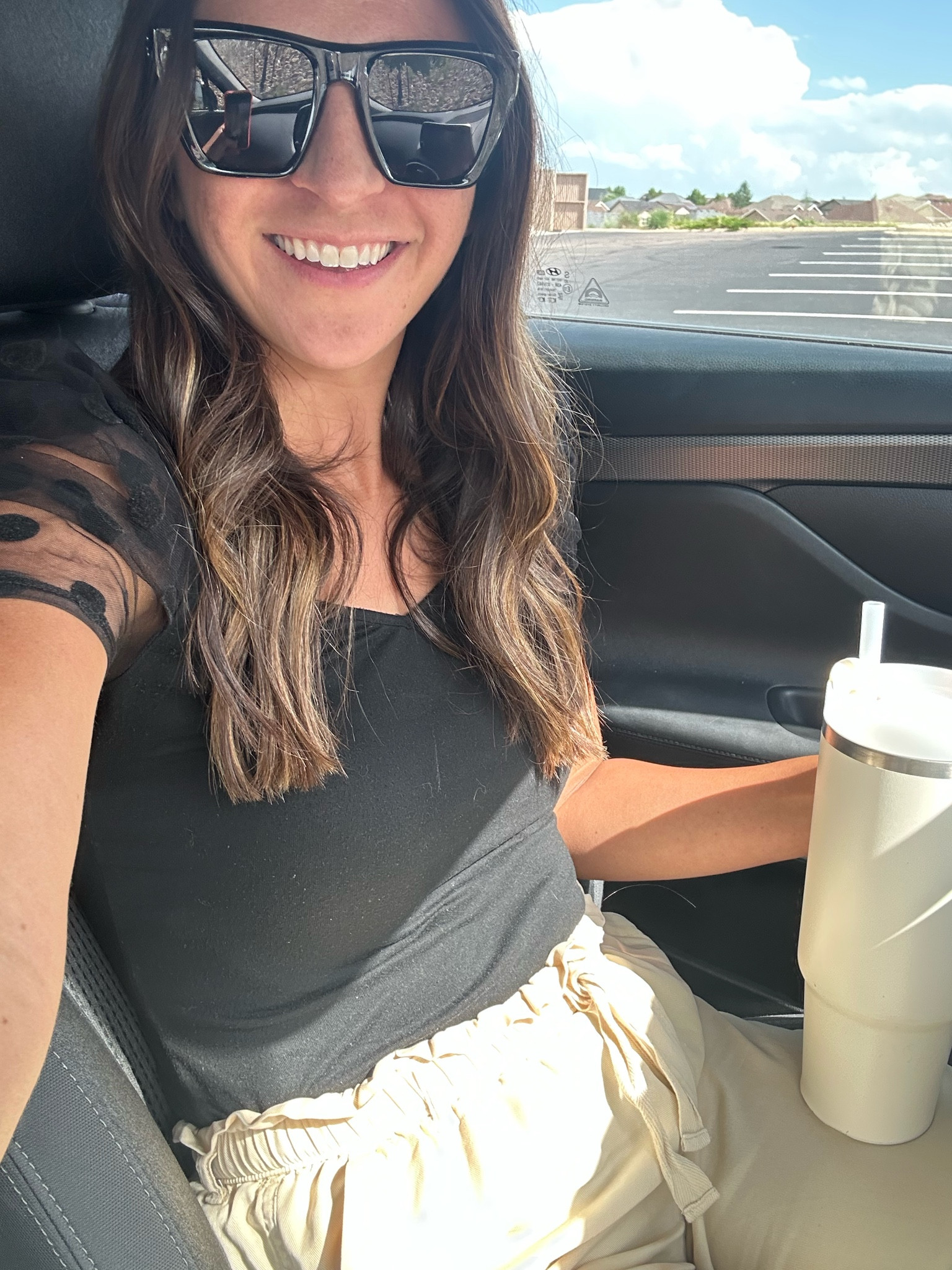 Workwear outfit. Nordstrom finds. Treasure and bond pants. Work pants. Amazon top. Puffy sleeve. Stanley water bottle. Amazon sunglasses. Trendy sunglasses 

#LTKFind #LTKunder50 #LTKworkwear