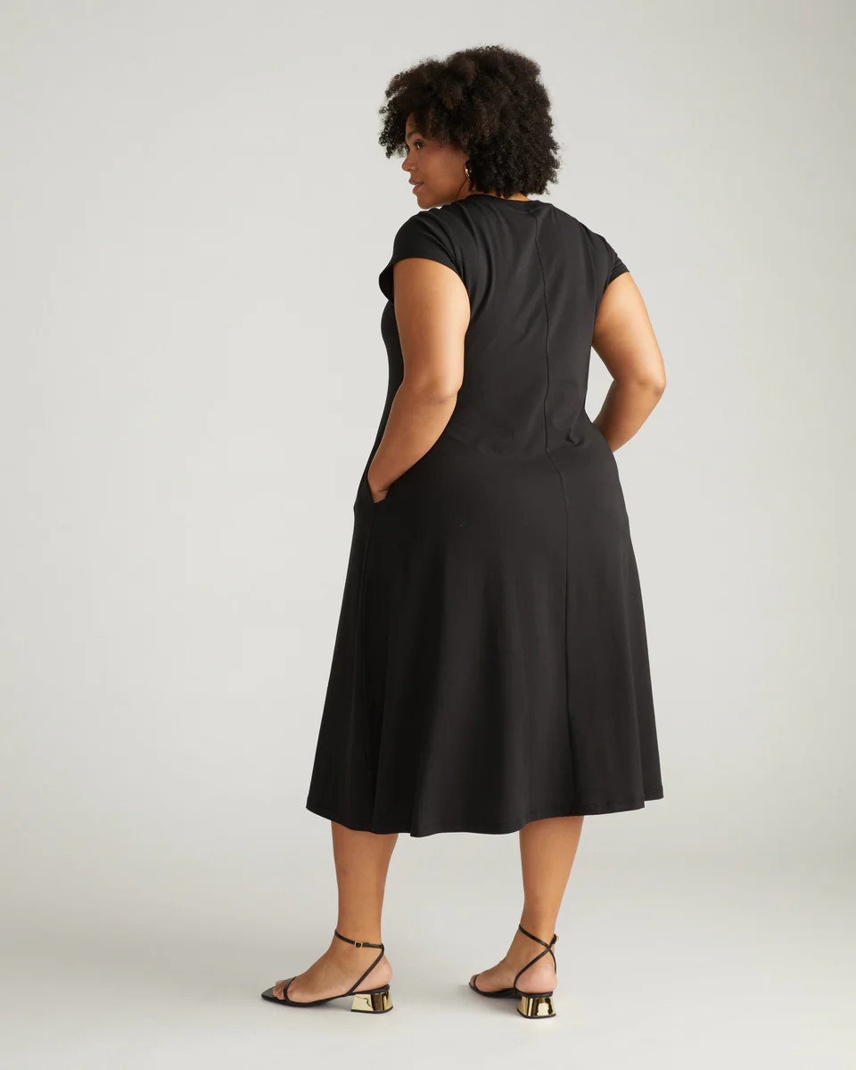 Paola Picnic DressBlack | Universal Standard