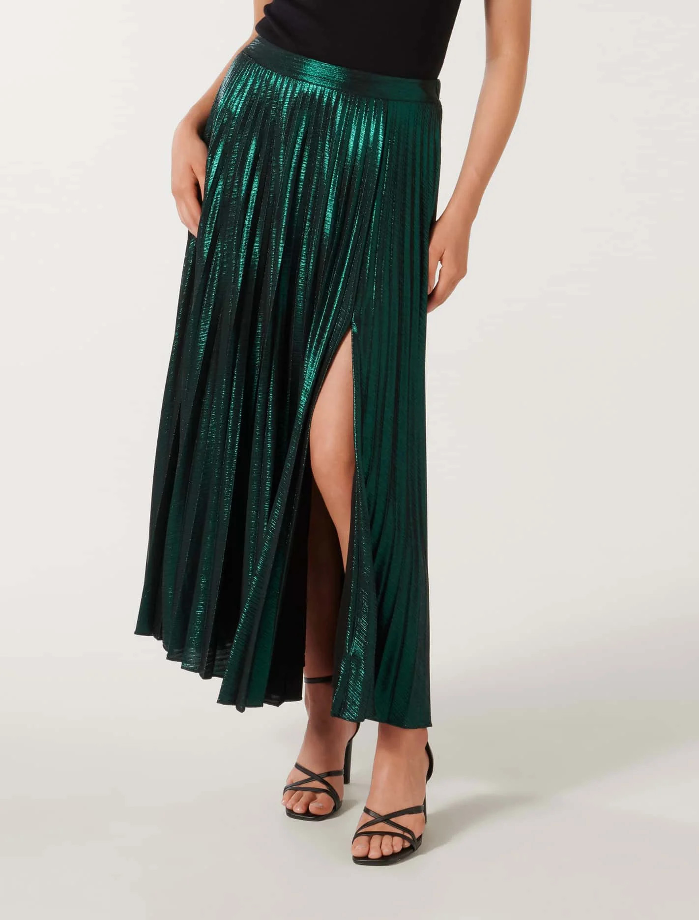 Rylee Metallic Pleated Skirt | Forever New (AU)