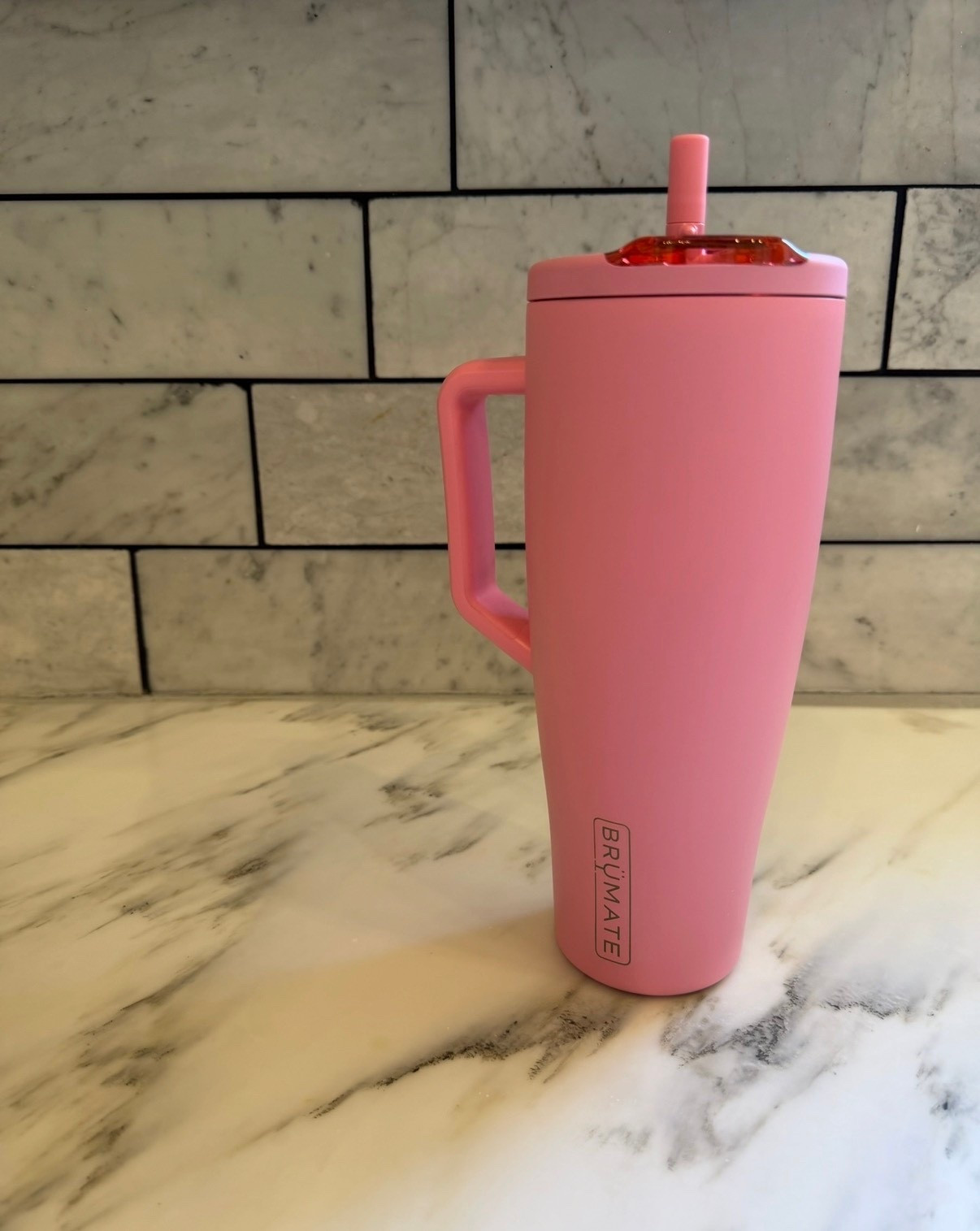 My go to water bottle!! 🩷

#LTKActive #LTKSeasonal #LTKmomlife