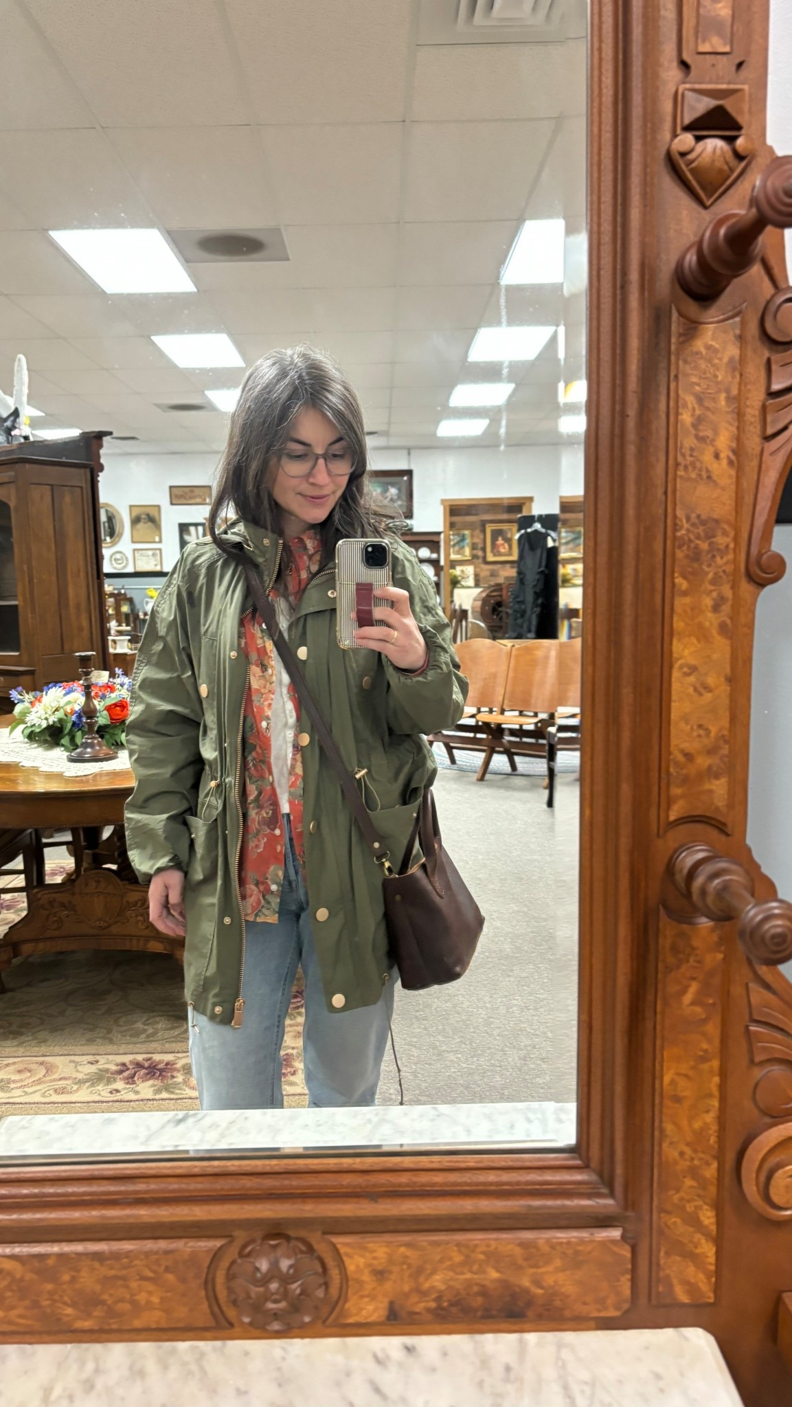 Antiquing outfit of the day, Sézane, everlane, Portland leather company, croc, jeans, denim 

#LTKMidsize #LTKSeasonal #LTKPetite
