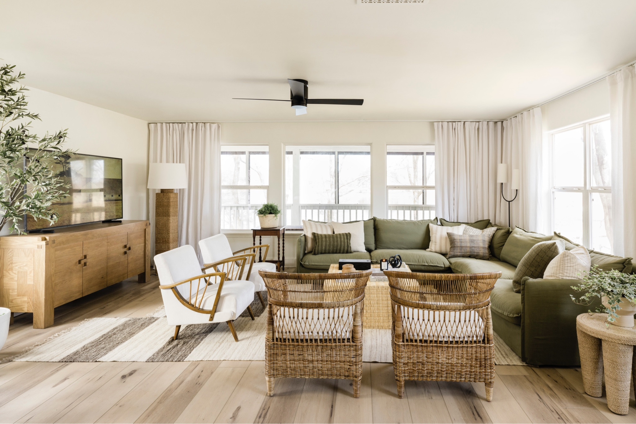 Organic modern IDCO lake house living room #diy 

#LTKhome