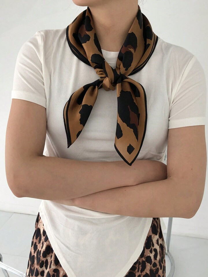 1pc Women Leopard Print Imitation Silk Scarf Fashionable Decorative Warm Business Neck Scarf Fema... | SHEIN