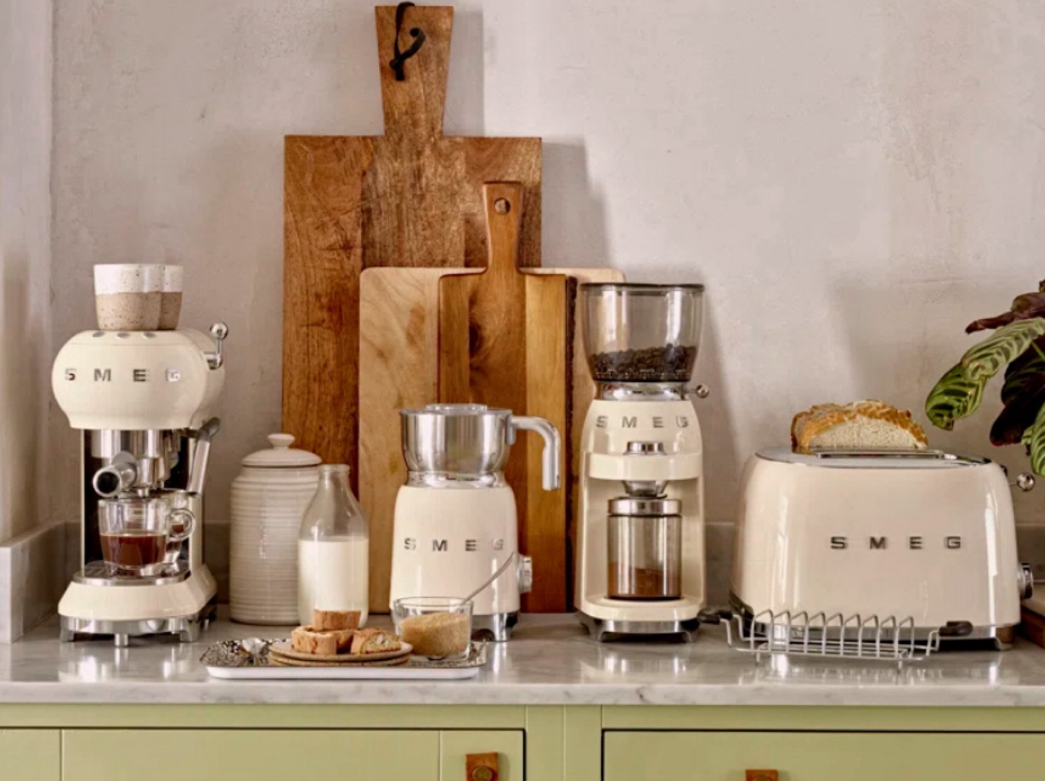 Favorite Smeg kitchen appliances

#LTKHoliday #LTKGiftGuide #LTKhome