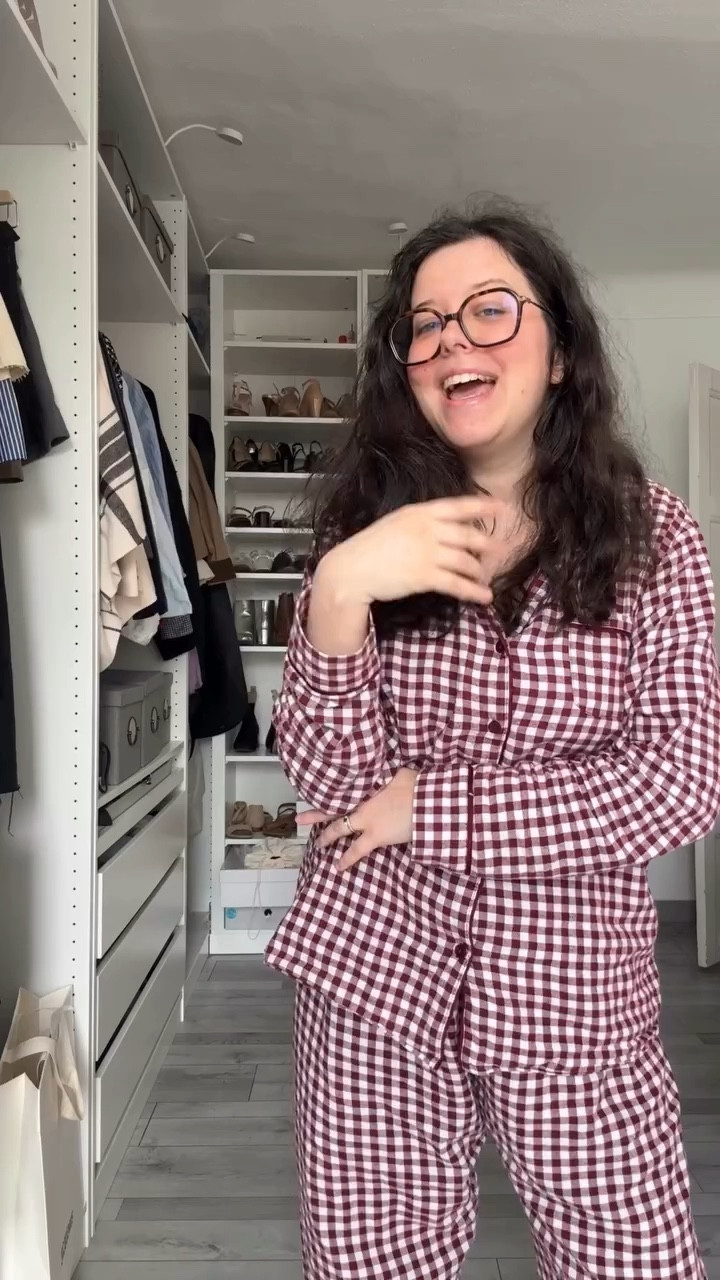 Est-ce que c’est stylé… ou est-ce que c’est juste Pinterest ?
Dans ce nouvel épisode, j’ai repéré un look sur Pinterest que j’avais très envie de tester en vrai.
Parce qu’entre une inspiration sur une photo et la réalité… il y a parfois un monde.

Alors, verdict : stylé ou juste Pinterest ?

#LTKspring #LTKfrance #LTKstyletip