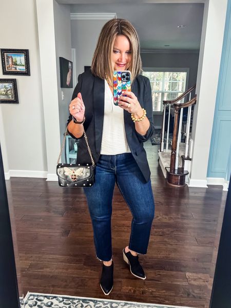 Black blazer - size up if in between sizes or busty 
Top - true to size
Jeans - size down 
Mules - size up 1/2

Use code LAURA15 on blazer, jeans, necklace, bag and earrings 

Avara / Risen jeans / workwear / Nordstrom 


#LTKunder100 #LTKworkwear #LTKcurves