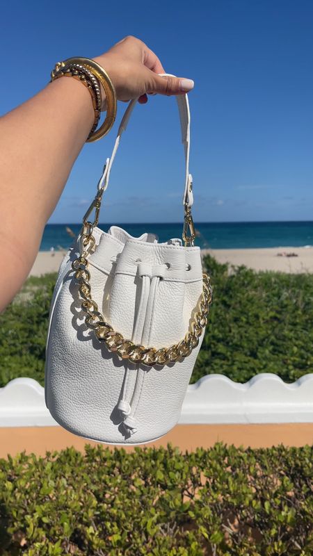 Take 20% OFF the most beautiful bucket bag for spring with code: HAUTE20
Comes in 3 colors & 3 interchangeable straps including a lavish gold chain!
…
#giginewyork #bucketbag #springstyle #handbag 

#LTKitbag #LTKsalealert #LTKtravel