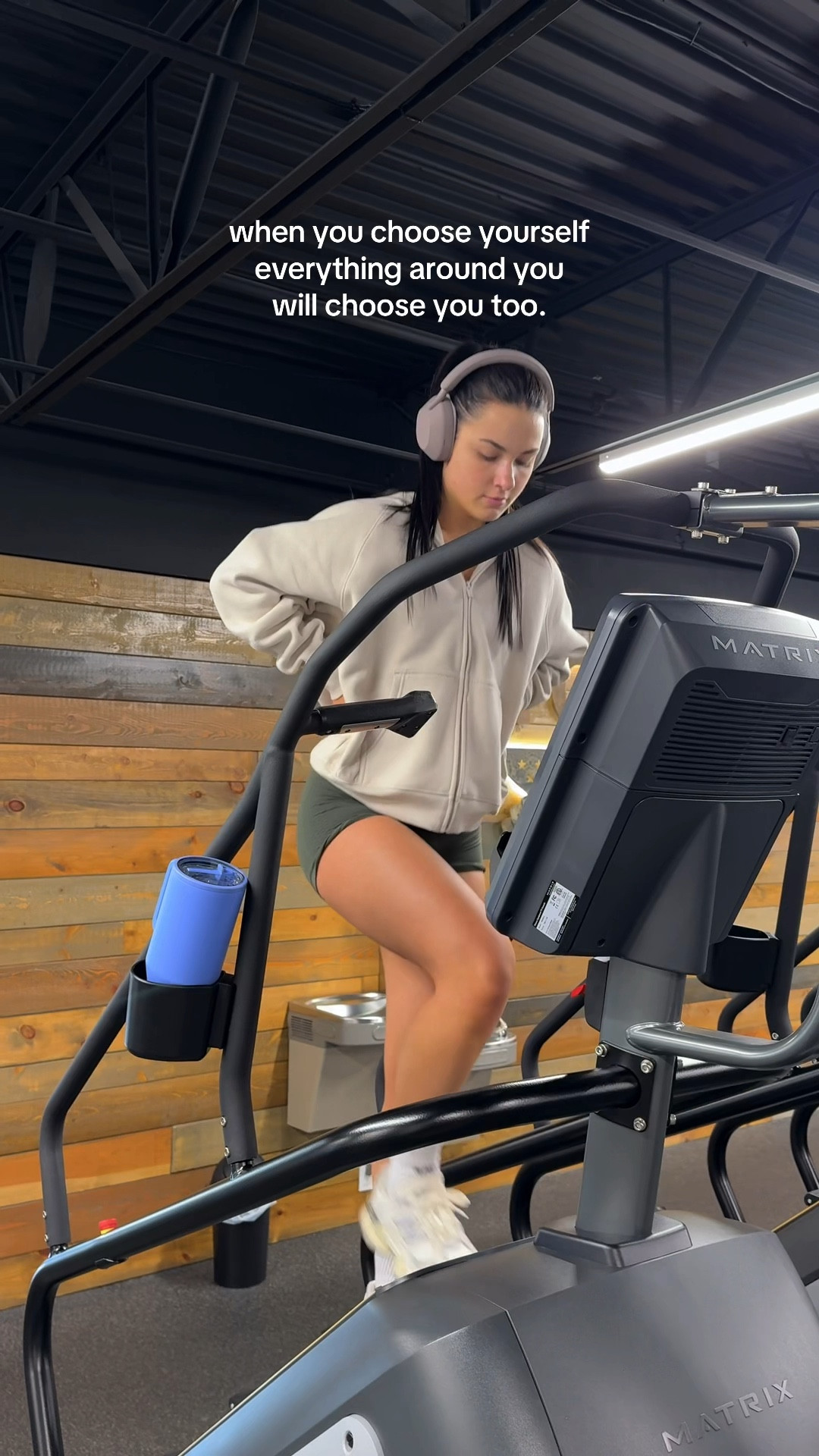 my set is from Alphalete. it’s their amplify contour shorts and bra!
support code “JESS” 🩷 (i swear a size small!)