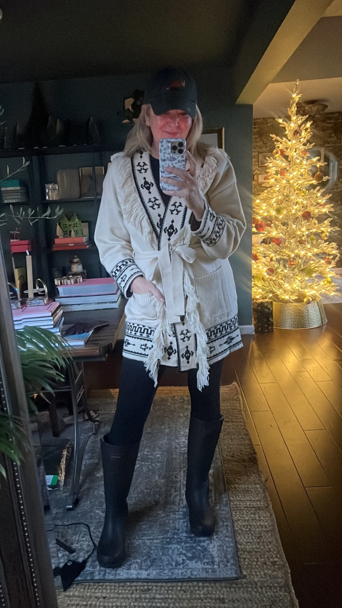 Wearing a m/l in sweater

VICI sweater, Joules wellies, Amazon leggings, Anthropologie hat

#LTKootd #LTKmomlife #LTKOver40