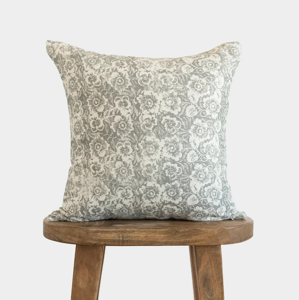 Flora in Gray - Pillow Cover Single - 18'' | 22" | 24" | Woven Nook