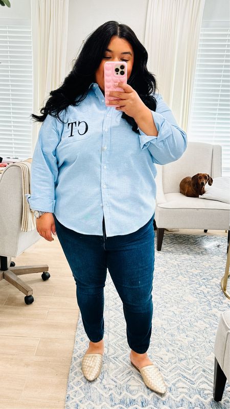 ✨ Smiles and Pearls favorite Oxford from Katie Kime! She’s wearing an XL and  jeans are from Eloquii. Woven mules are from Walmart! ✨ 

Oxford, plus size fashion, jeans, Valentine’s Day outfit, resort wear, work outfit, vacation outfits, size 18, plus size outfit, monogram Oxford, women’s Oxford, Walmart, Walmart fashion, Walmart find

#LTKplussize #LTKtravel #LTKSeasonal