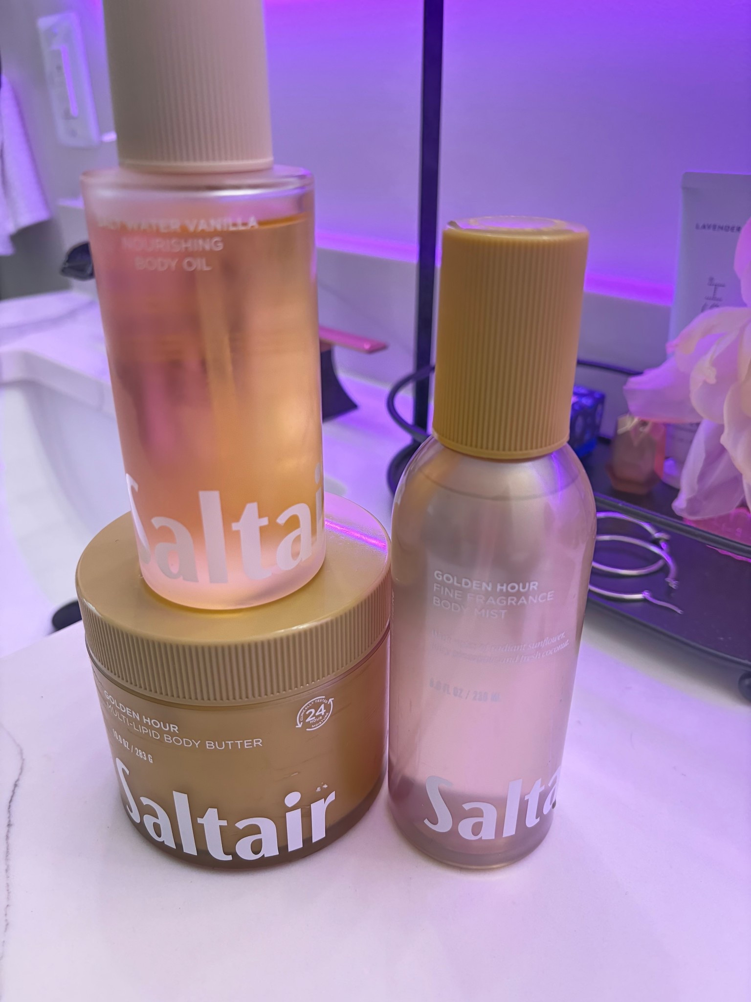 Soft, glowing, and smelling like luxury ✨

If you want that “what are you wearing?” type of scent… this combo is EVERYTHING. I’ve been layering my body care and Altair did not disappoint 🤍

• Body Oil = silky, radiant glow
• Body Butter = deep hydration, melts right in
• Deodorant = clean, fresh all day
• Body Mist = soft, feminine, long-lasting scent

It’s giving soft skin, elevated self-care, and rich girl energy 💅🏽✨

Shop all my favorites on my LTK: tinasnow_ 🤍

#LTKBeauty #LTKSelfCare #BodyCareRoutine #SoftSkinEssentials #GlowRoutine #LuxuryBodyCare #BodyOilGlow #CleanGirlAesthetic #EverydayLuxury #SkinCareFinds #LTKUnder50 #FeminineEnergy #SelfCareEssentials #SmellGoodAllDay #LTKStyle #LTKIt

#LTKselfcare #LTKBeauty #LTKmorningroutine