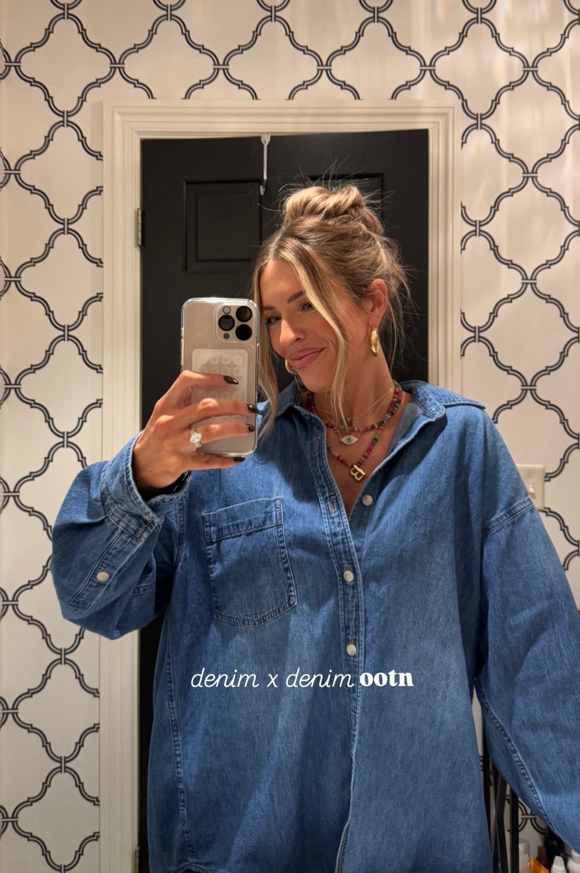 Aritzia denim shirt on sale 👖 

#LTKCyberWeek #LTKGiftGuide #LTKHoliday