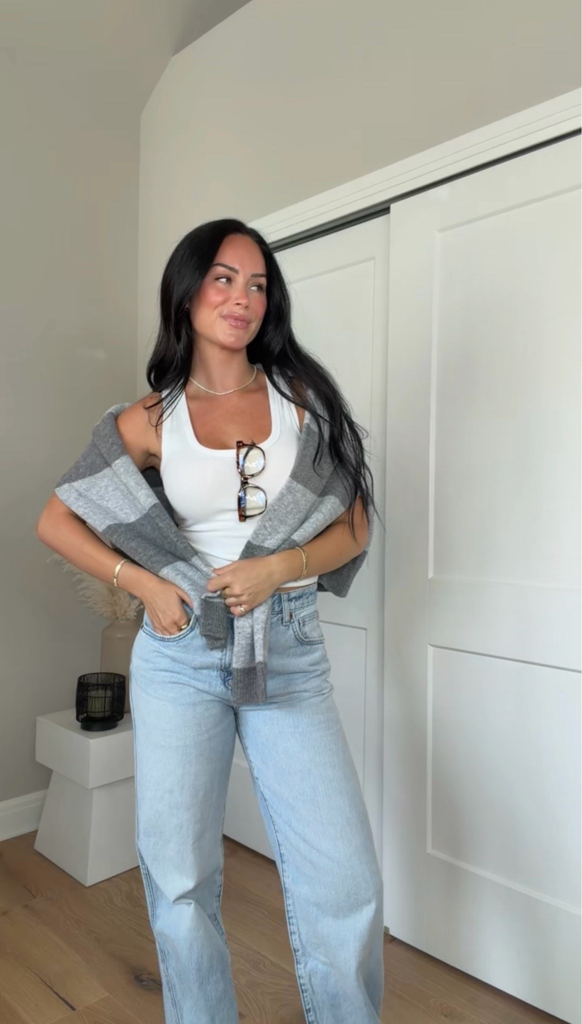 Aritzia Fall Must Haves 🍂

@Aritzia  #aritziapartner


My sizing 5’7, 145lbs, 32dd
Size S tops, size 27 jeans