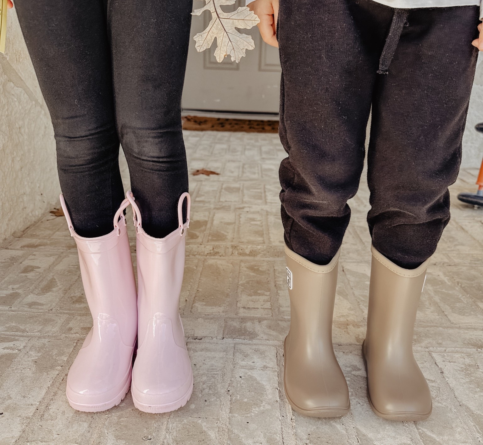 Fall/Winter toddler boots 🤎🤎

toddler boots, baby boots, fall boots kids, fall baby, winter boots, winter baby 

#LTKBaby #LTKSeasonal #LTKKids

#LTKHoliday #LTKGiftGuide #LTKCyberWeek

#LTKBaby #LTKGiftGuide #LTKShoeCrush