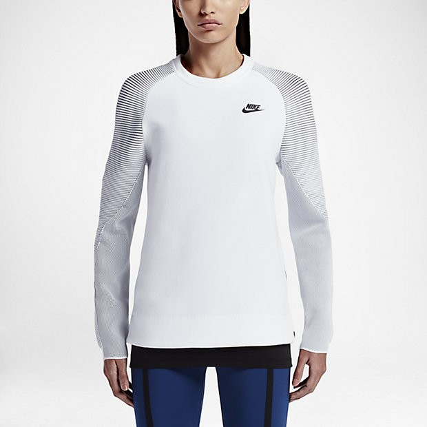 The Nike Sportswear Tech Fleece Women's Crew. | Nike US