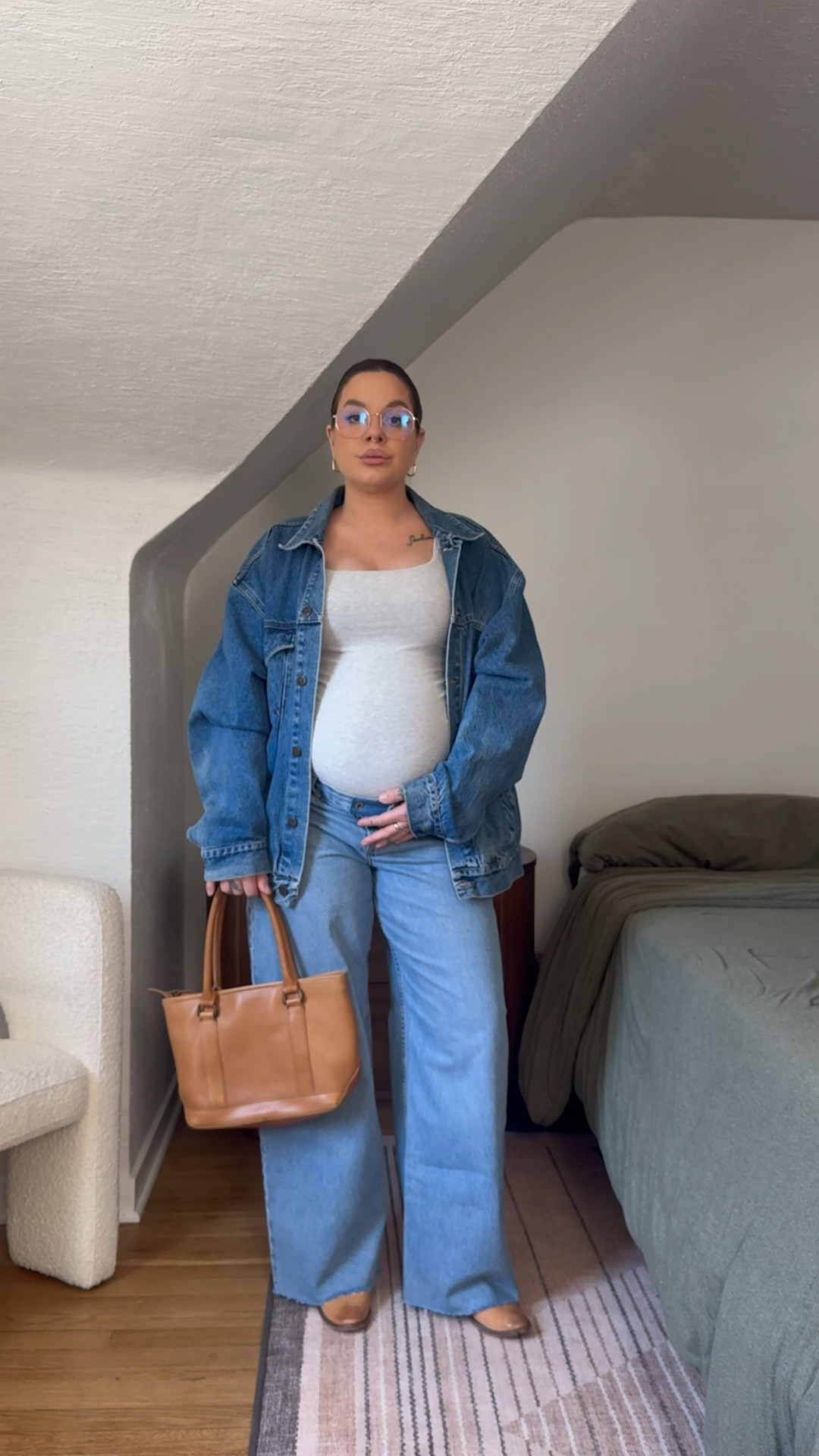 last day for LTK spring sale!!! sharing my favorite denim from abercrombie! - copy the code in LTK for an extra 25% off a+f!! 

wearing a size up from my normal but at almost my 3rd trimester i should have went 2 sizes up! 

#LTKFindsUnder100 #LTKSpringSale #LTKBump