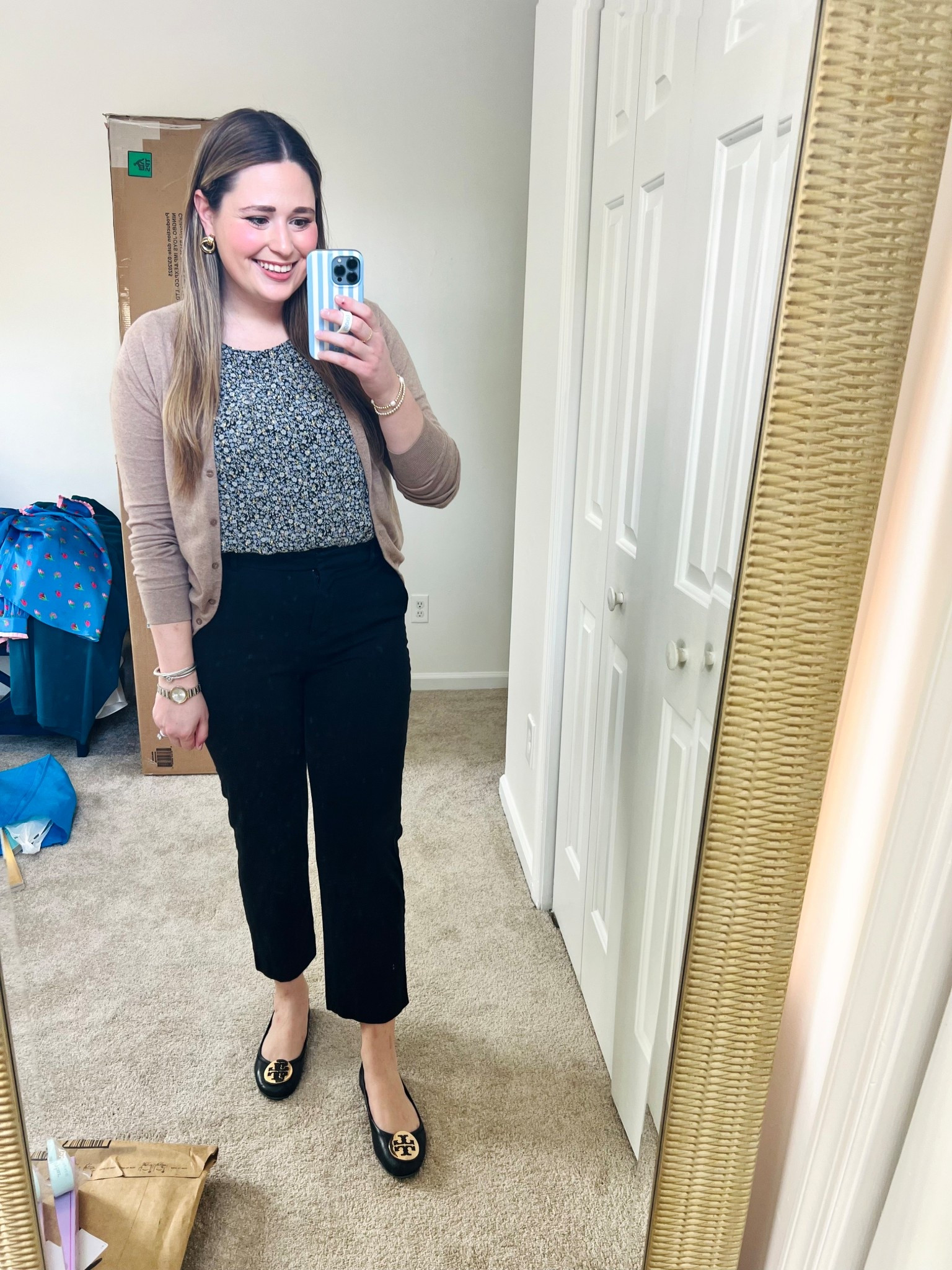 Ignore the messy room but here’s today’s winter work outfit!! 

#LTKWorkwear