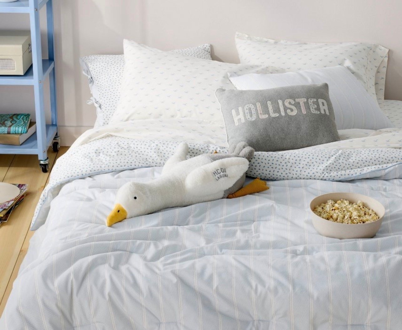 Sam the Seagull weighted plush throw pillow
So adorable!
For the Pool house!
Hollister Collection

#LTKHome #LTKKids