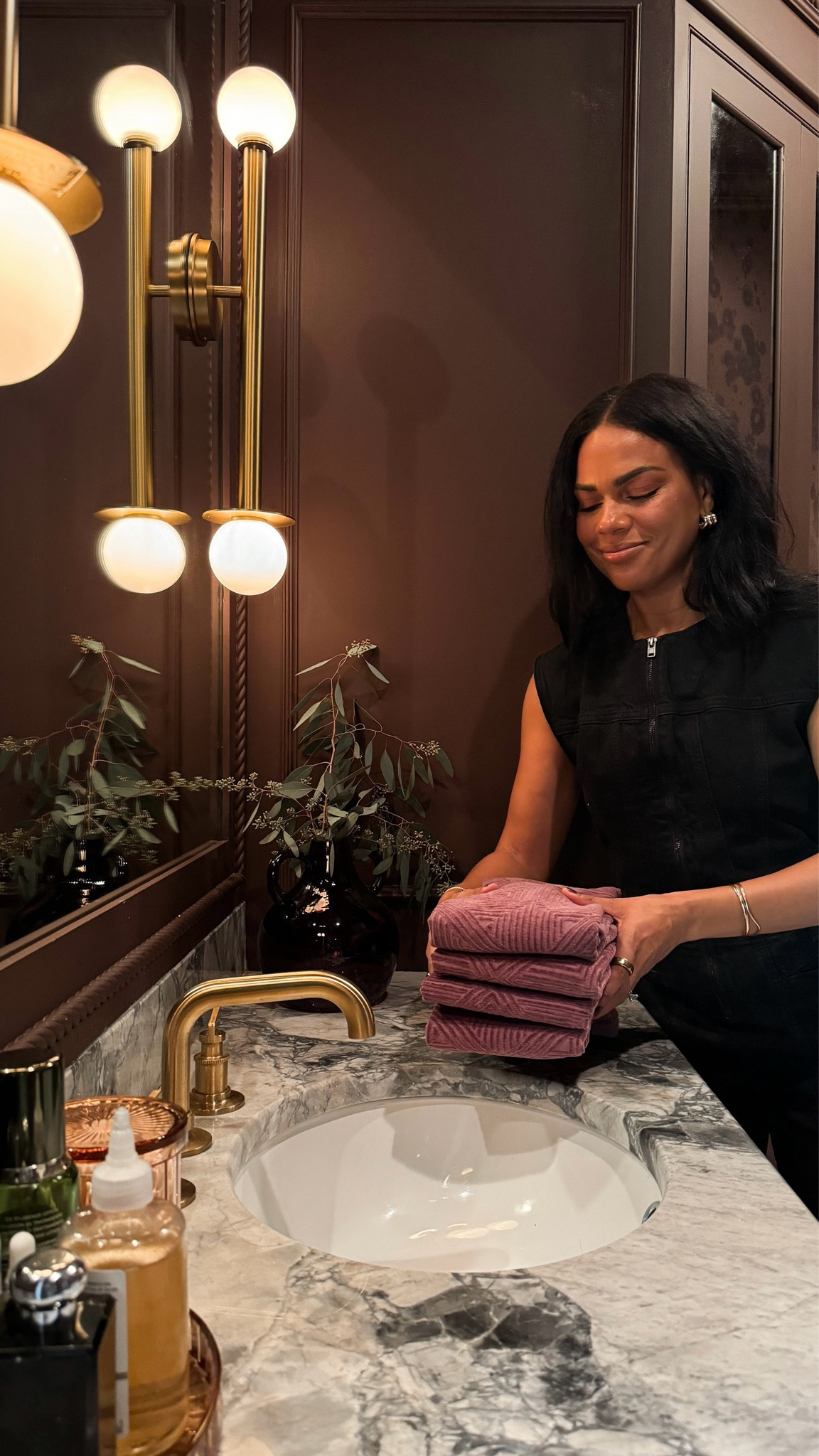 Remember when my bathroom went from drab to fab? Well it’s been a year and it’s time for a fall refresh! #AD @target has everything we need for all things fall :) #TargetPartner Comment SHOP for the bath accessories and a few others just love! #TargetStyle #Target @targetstyle @Shop.LTK #liketkit 

#LTKStyleTip #LTKOver40 #LTKHome