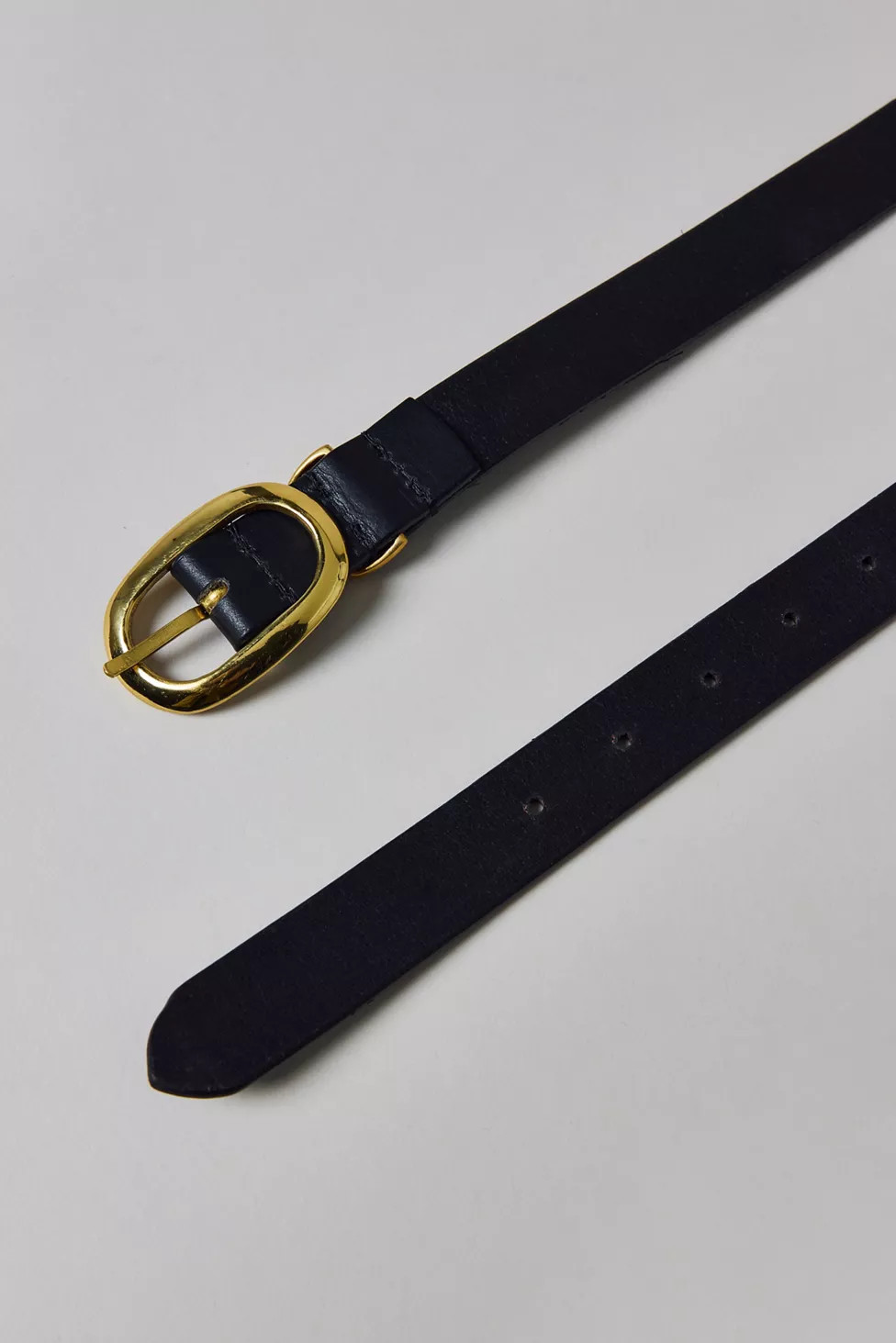 Essential Oval Buckle Leather Belt | Urban Outfitters (US and RoW)