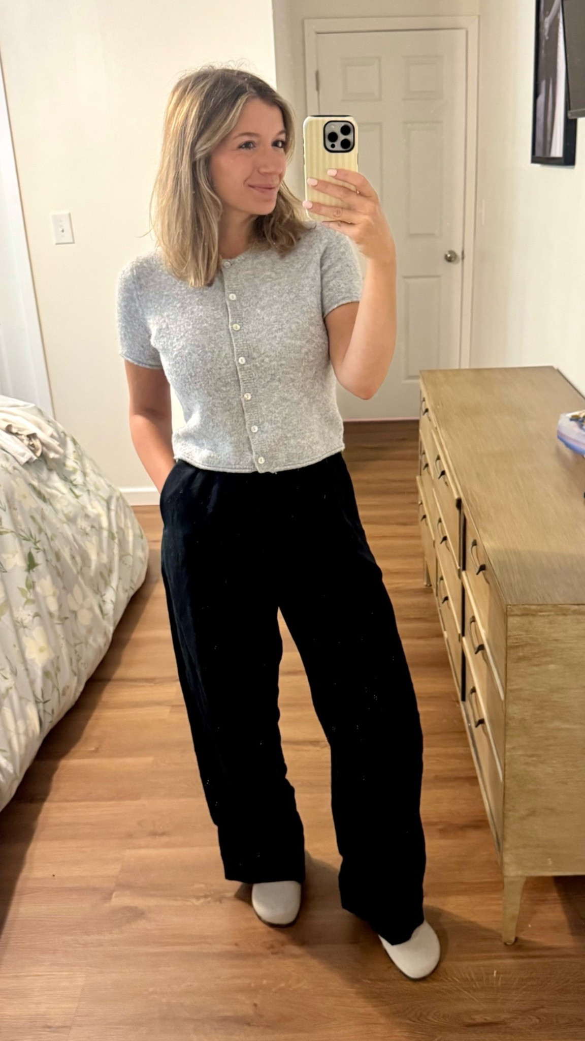 Work-from-home look 🤎🍂 The perfect mix of comfy + elevated! Linen pants take your everyday WFH look up a notch while still keeping you comfortable all day. Shop everything below! ✨

#LTKdayinmylife #LTKootd #LTKSaleAlert