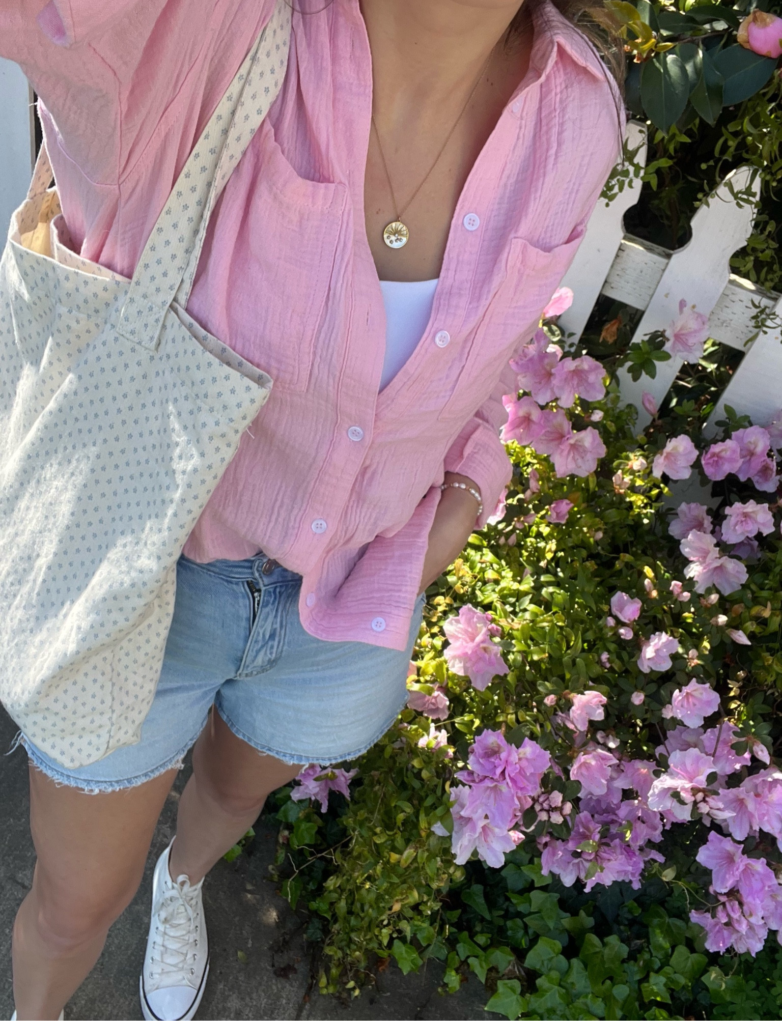 simple spring outfit💗
——
simple spring outfit idea, pink spring outfit, casual spring outfit ideas, spring transitional outfit, colorful outfits