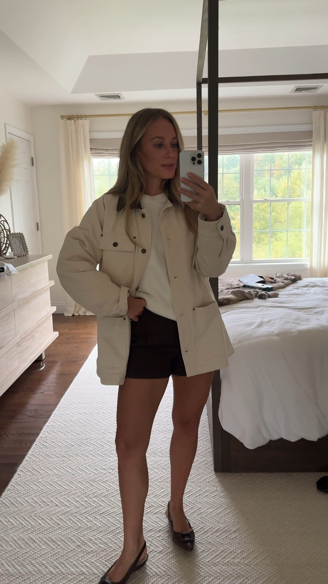 Abercrombie LTK Fall sale 🍂 wearing barn jacket with cream sweater and chocolate brown shorts! Wearing size small in jacket and sweater and size 4 for the shorts✨

Abercrombie sweater, fall fashion, fall outfits, staple outfit, chocolate brown, barn jacket, sling back heels 

#LTKFindsUnder100 #LTKStyleTip #LTKFallSale