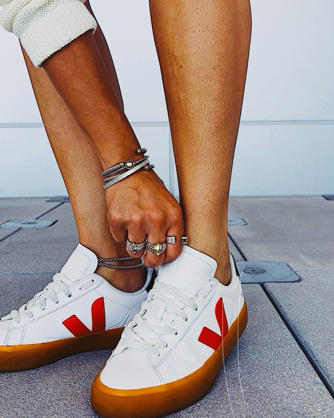 Another simple California summer fit. Denim shorts + textured white tee + max jewelry.
•
Shirt: Zara women’s pique tee
Shorts: Zara men’s cuttoffs
PS: LTK make the Zara deal please 

#LTKSeasonal #LTKOver40 #LTKMidsize