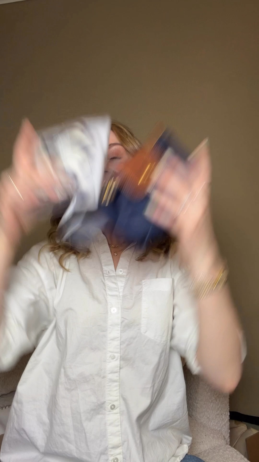 I’ve been seeing this Longchamp hack all over social media and had to try it. I love how the scarf looks as a Longchamp mini pouch strap and it’s made even better with the strap attachments 


#LTKSpringSale #LTKdayinmylife