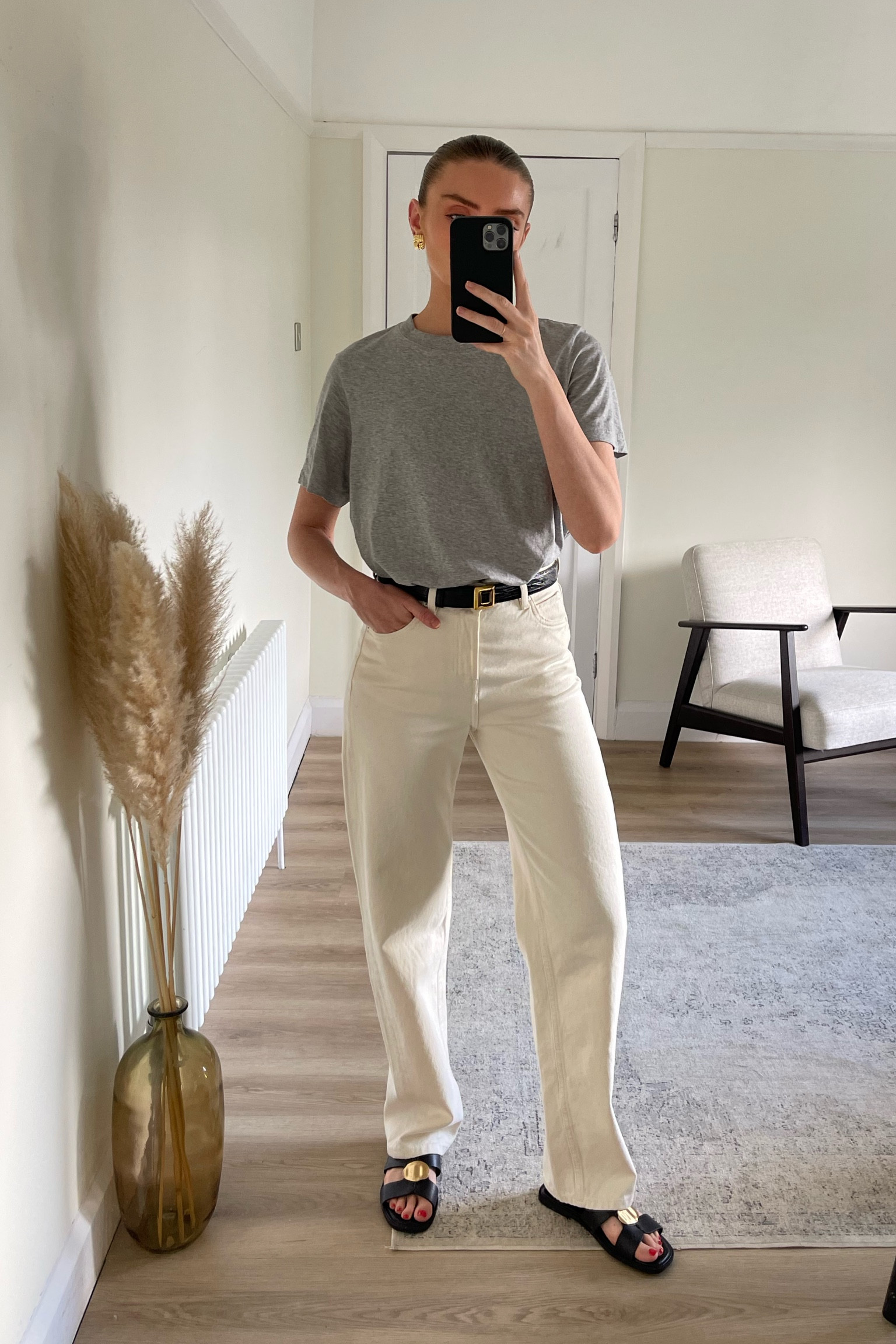 Today’s outfit of the day
Wearing a small in the & Other Stories grey t-shirt
A 25 in the & other stories beige jeans
I’m 5ft 6 
M&S leather sliders 
Black& brown leather belt
Karen Millen gold earrings

Daily outfit, cream jeans outfit, wardrobe staples, minimal style, wardrobe basics, styling basics, everyday outfit 



#LTKeurope #LTKsummer #LTKuk