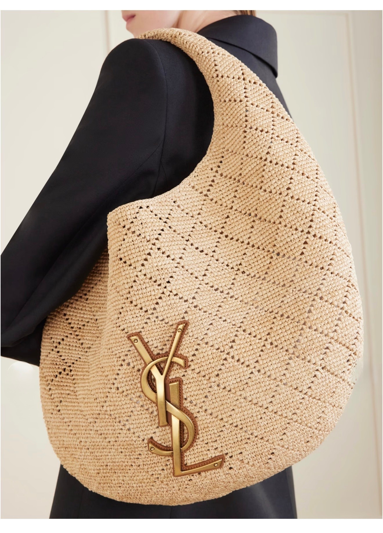 SAINT LAURENT
Icare Cassandre-embellished woven raffia shoulder bag

SAINT LAURENT updates the Icare' shoulder bag in a raffia construction. Trimmed with leather, this one is centered with the 'Cassandre' logo hardware and has a spacious interior suited to beach essentials

#LTKSeasonal #LTKTravel #LTKWorkwear