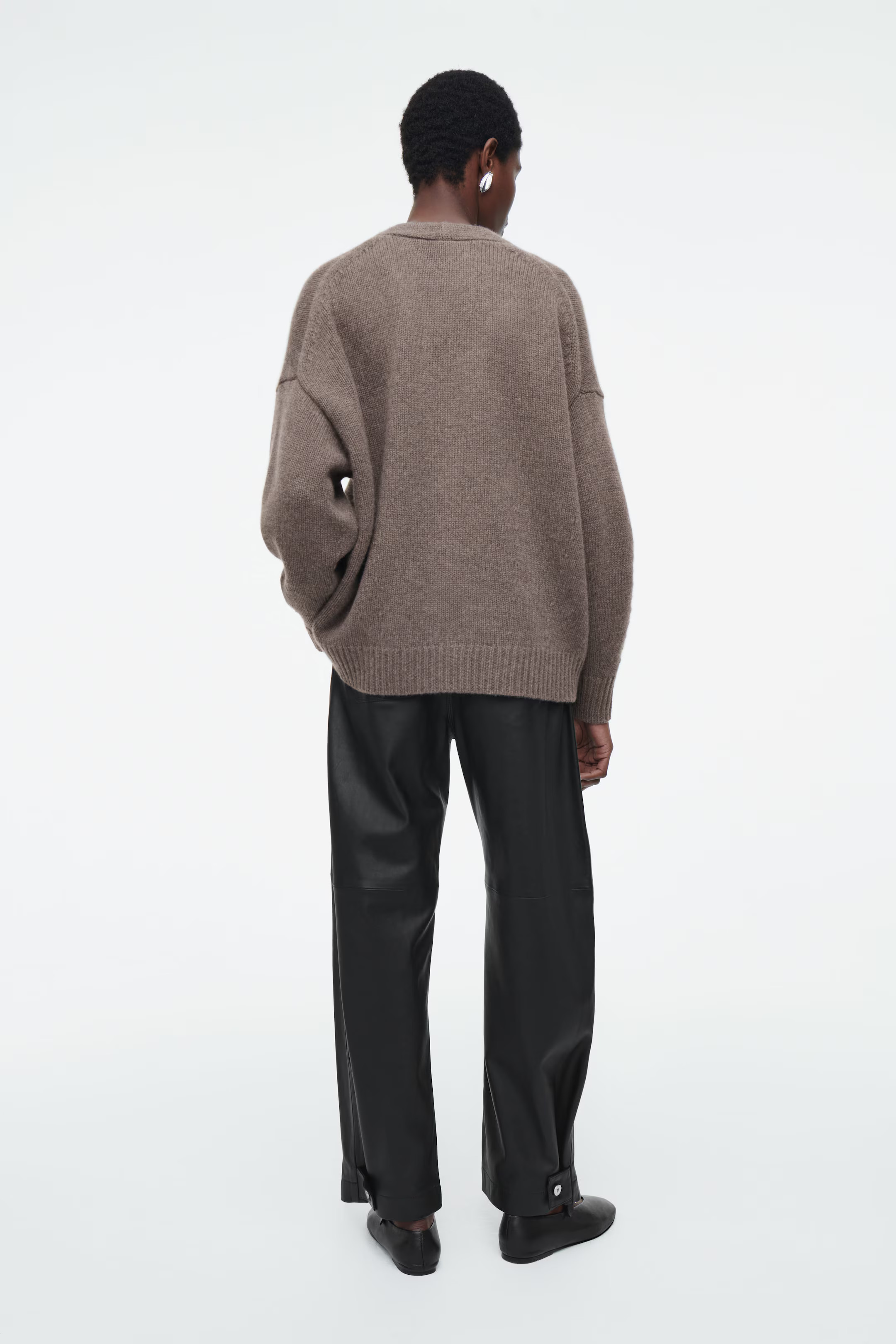 STRICKJACKE AUS KASCHMIR-MIX - BRAUN | COS (EU)