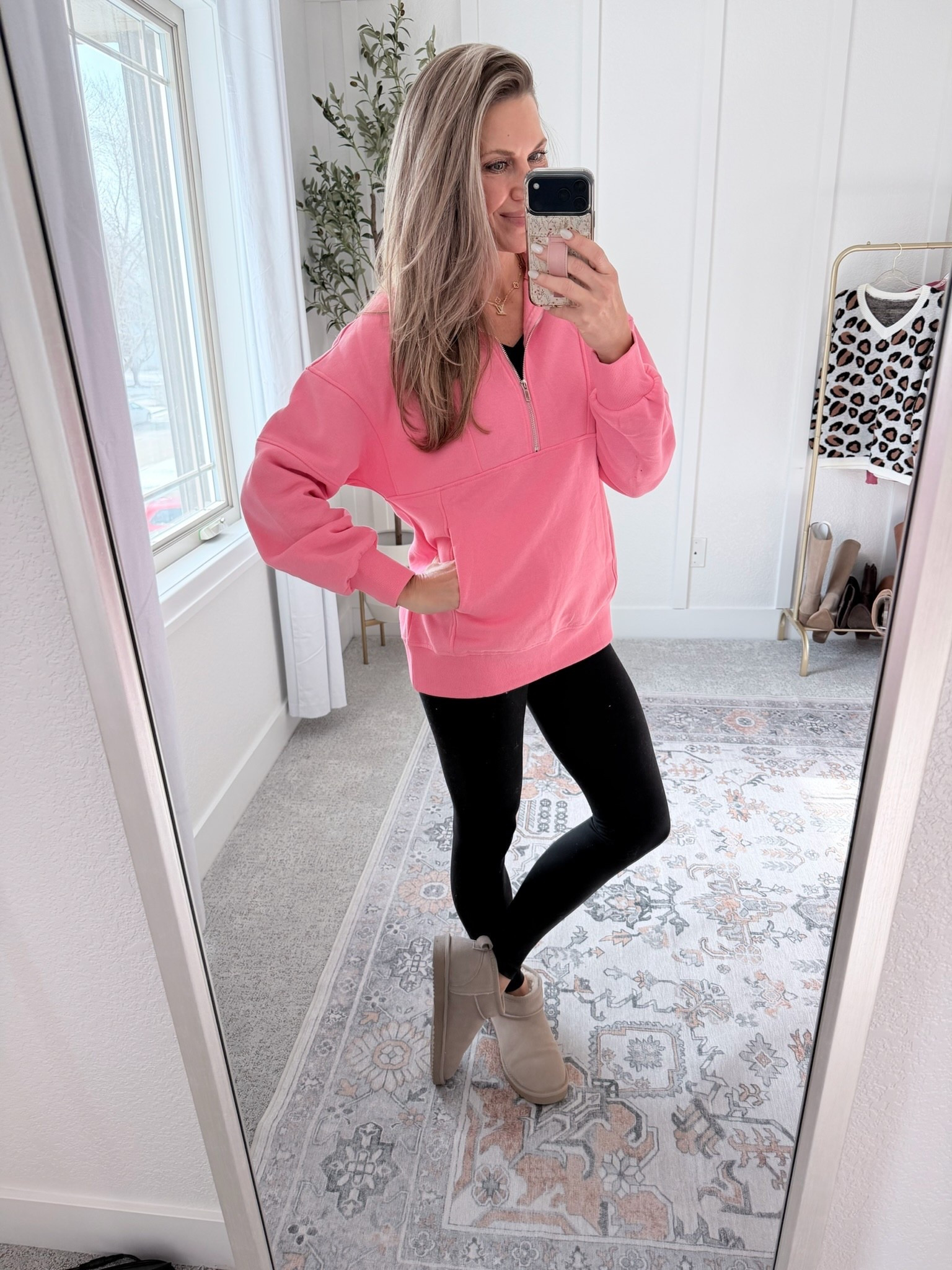 Currently freezing in Iowa right now- today’s ootd! 

#LTKFindsUnder50 #LTKootd