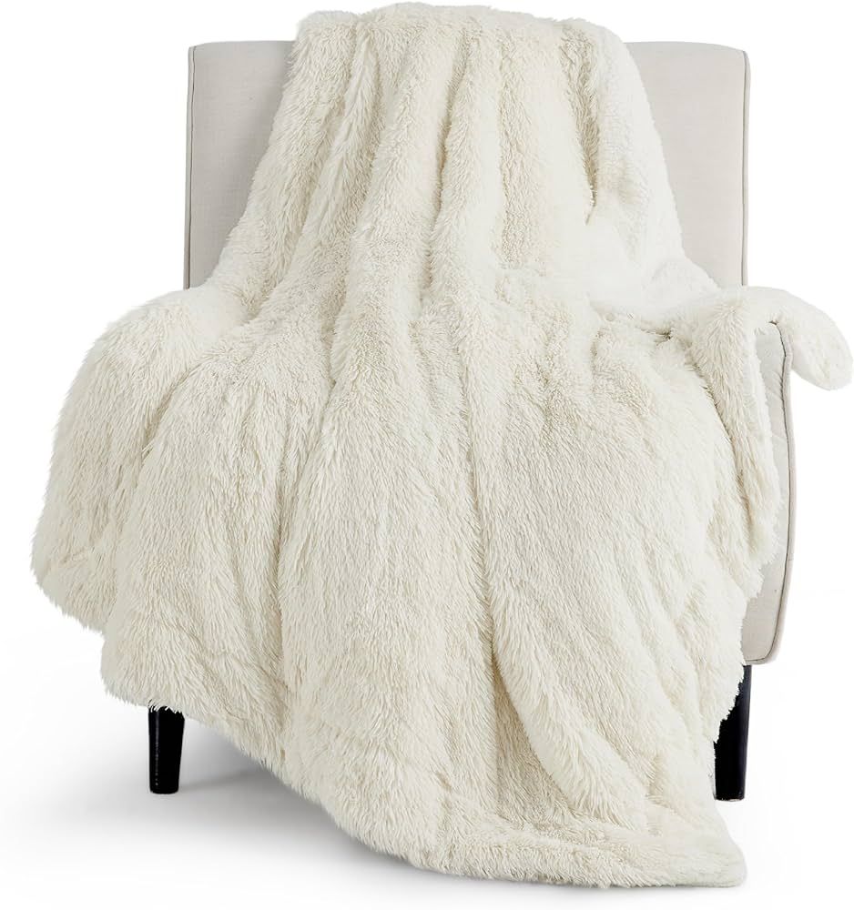 Bedsure Faux Fur Twin Blanket Cream – Fuzzy, Fluffy, and Shaggy Faux Fur, Soft and Thick Sherpa... | Amazon (US)
